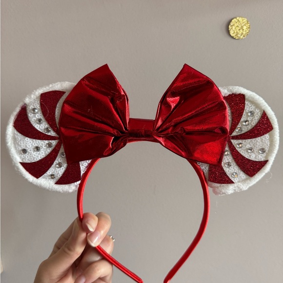Peppermint Candy Minnie Mouse Headband – Sweet Holiday Style - Picture 5 of 6